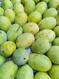 Langra Mango – 5 to 10KG Box | Naturally Sweet, Juicy & Fiberless Mangoes from Pakistan